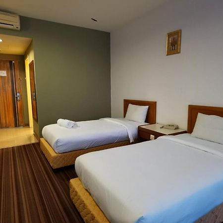 Folkmeldrum Hotel Johor Bahru Exterior photo