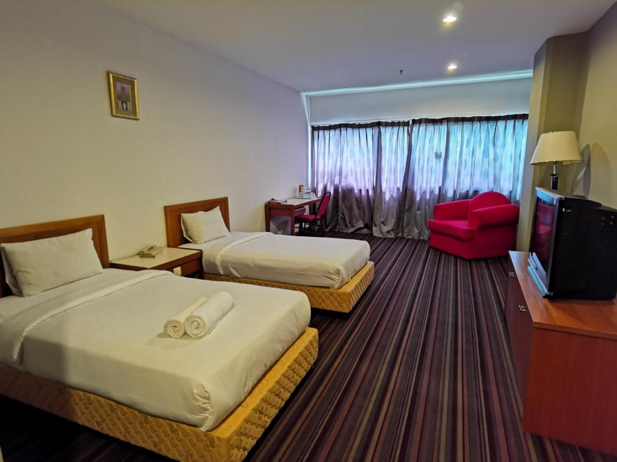 Folkmeldrum Hotel Johor Bahru Exterior photo