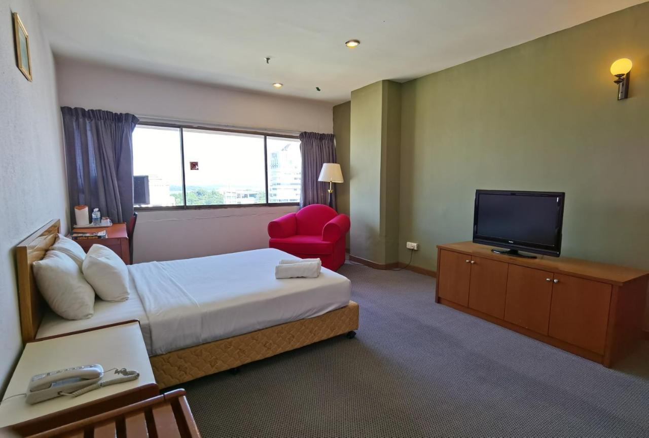 Folkmeldrum Hotel Johor Bahru Exterior photo