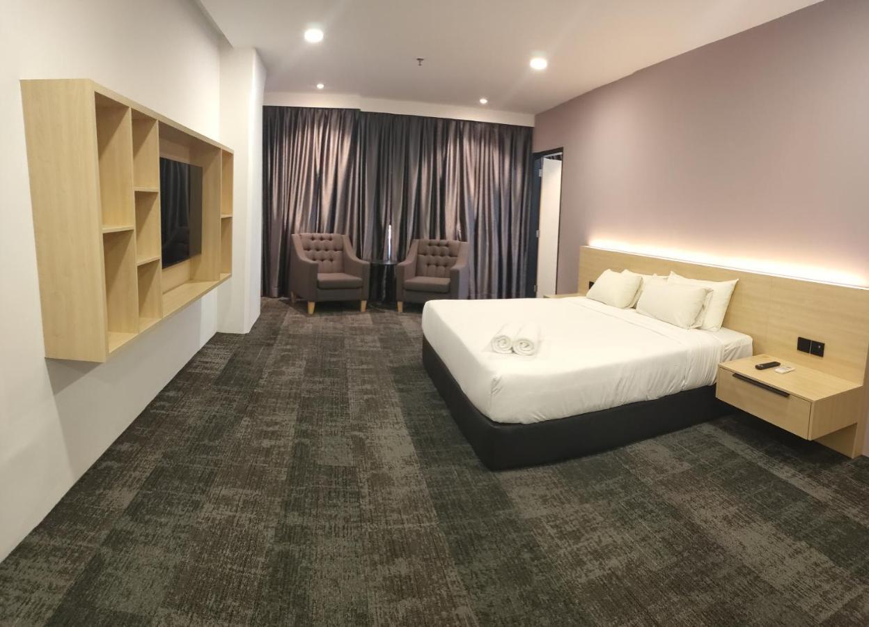 Folkmeldrum Hotel Johor Bahru Exterior photo