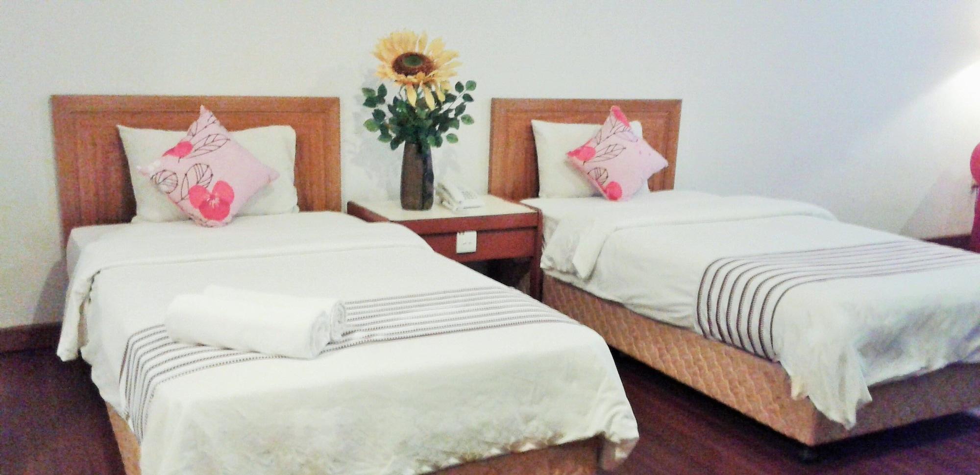 Folkmeldrum Hotel Johor Bahru Exterior photo