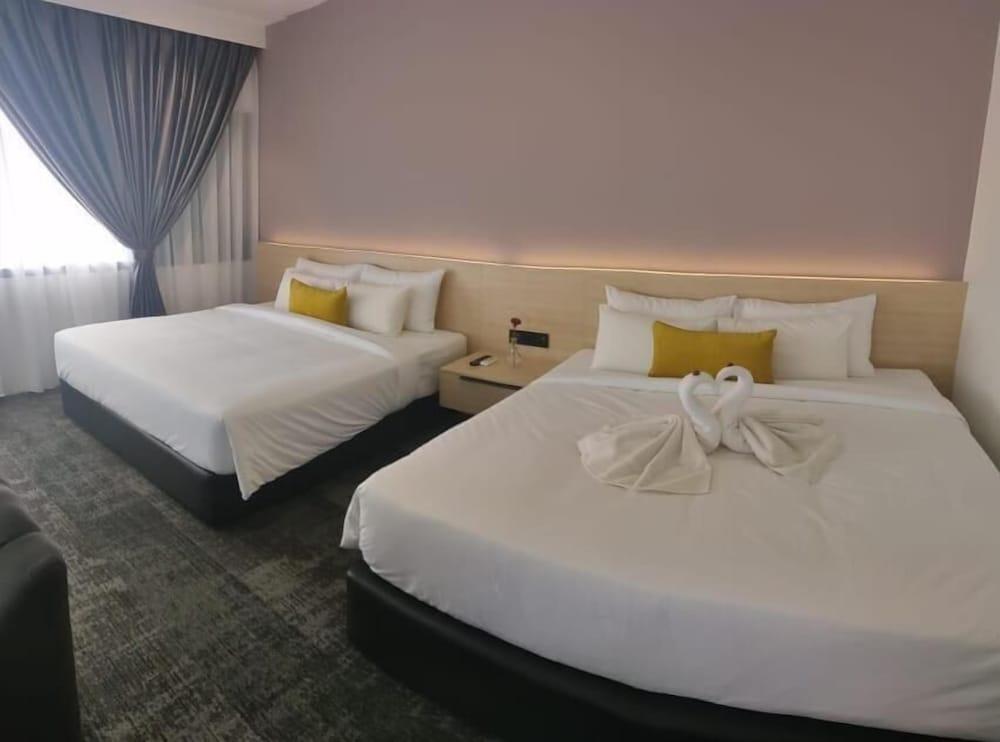 Folkmeldrum Hotel Johor Bahru Exterior photo